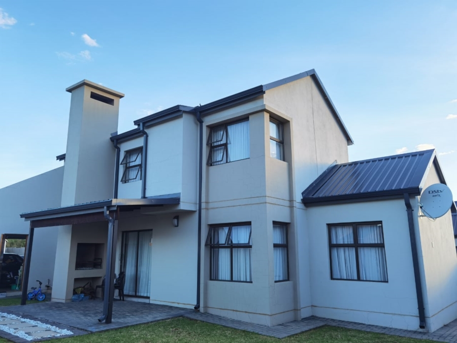 4 Bedroom Property for Sale in La Camargue Private Country Estate North West